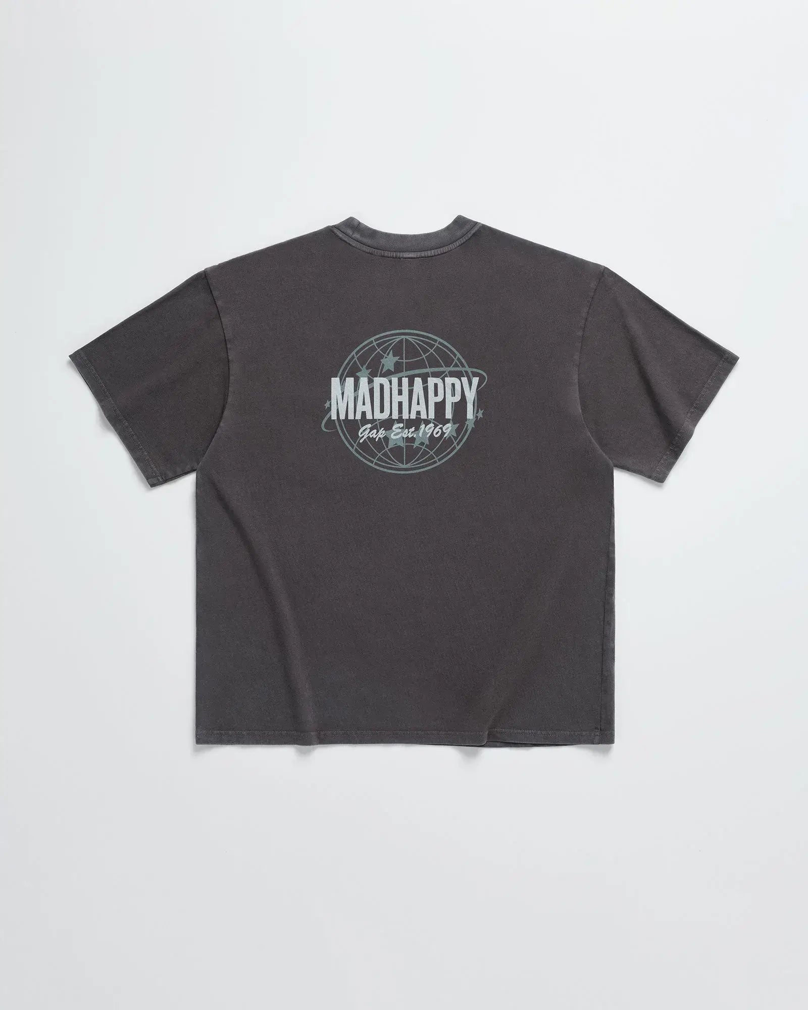 Gap - MadHappy - Globe Pocket Tee - Moonless